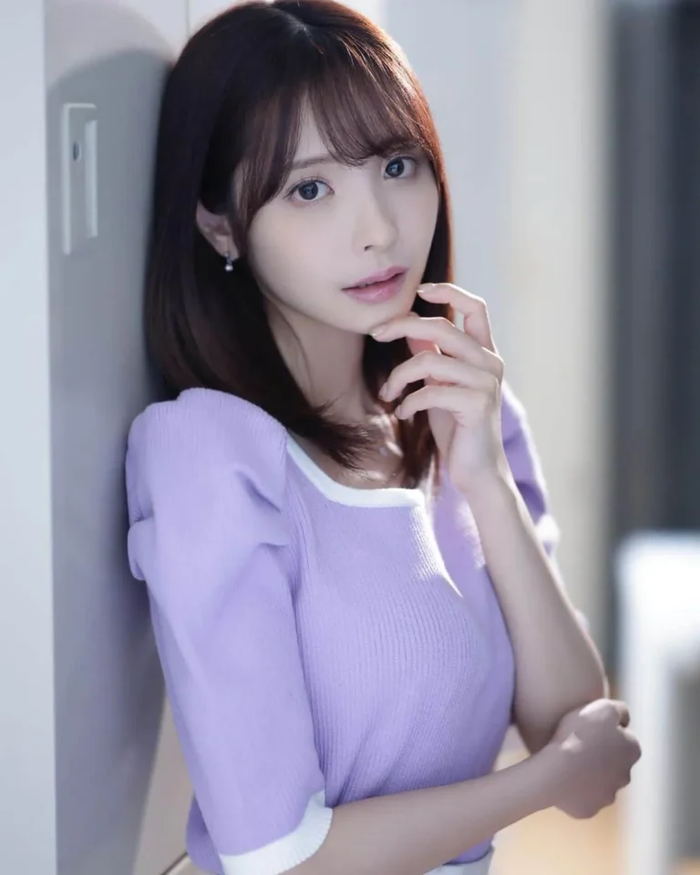 Overview of JAV Actress Kana Momonogi’s Career and Achievements